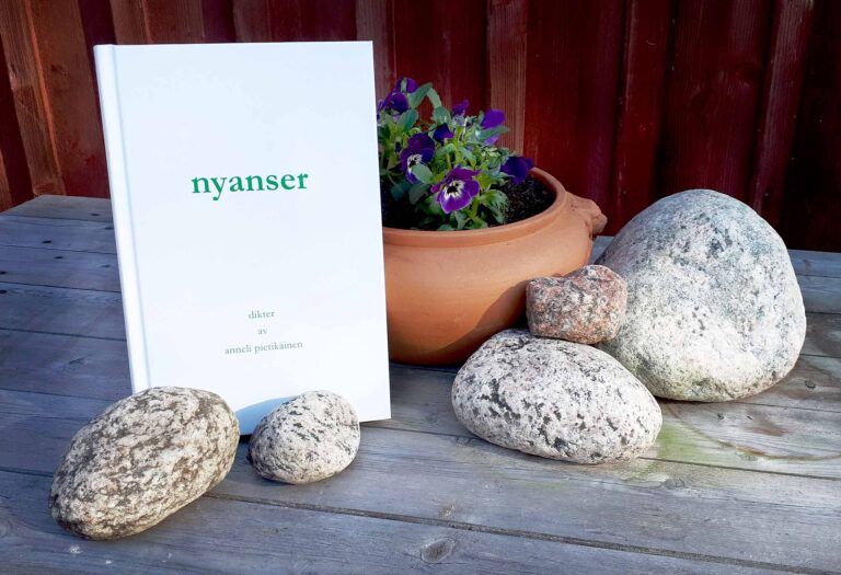 6 juli 2022, finsk-svensk poesi- och musikfestival i Societetsparken Norrtälje